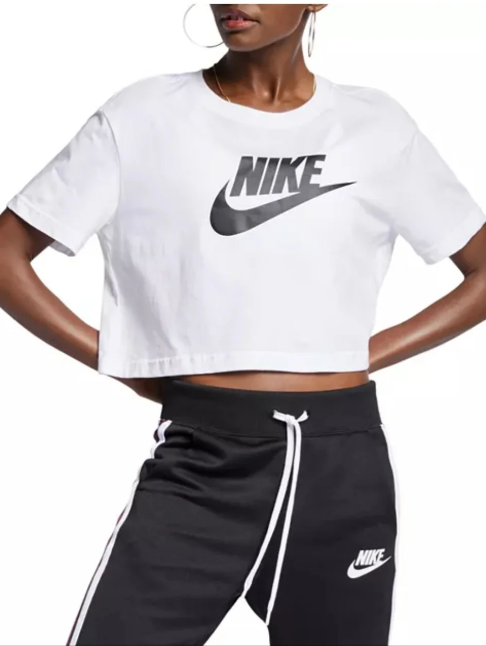 NWOT Nike Women's White Sportswear Essential Cropped Logo Tee Size Small
